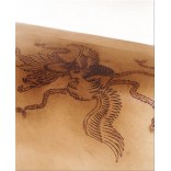 Кожаная мебель с татуировкой