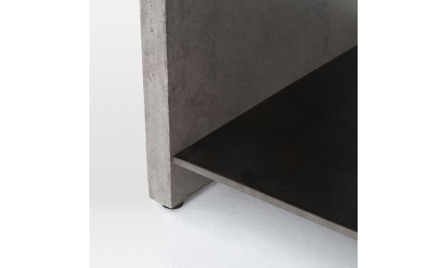 Супер минималистичный журнальный столик из бетона