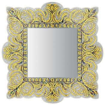 Зеркала в рамах из мозаики