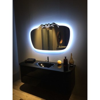 Зеркало в ванной с ЛЕД подсветкой по контуру