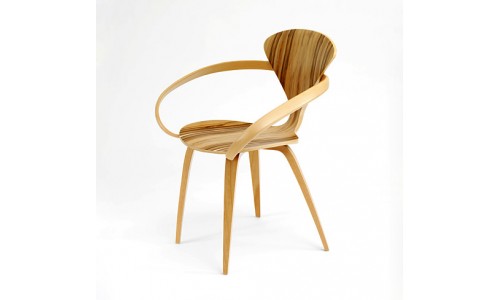 Гнутые фанерные стулья от Cherner в экзотической красной древесине