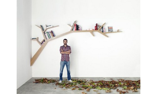Лучшие примеры книжных полок в форме дерева