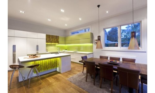 Keeping the Cozy in a Contemporary Kitchen