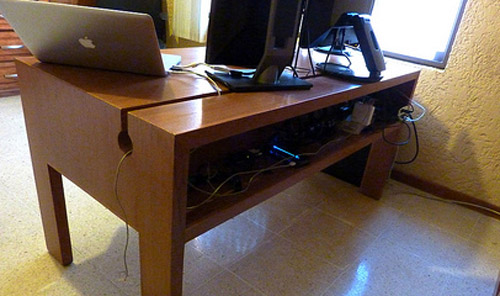 Место под ноутбук в квартире: компактный и складной столик под ноутбук - идеальное решение