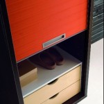 Итальянский шкаф для прихожей с отделением для обуви