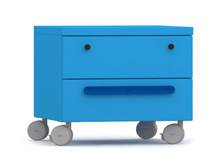 Комод для детской комнаты голубого цвета на колесах