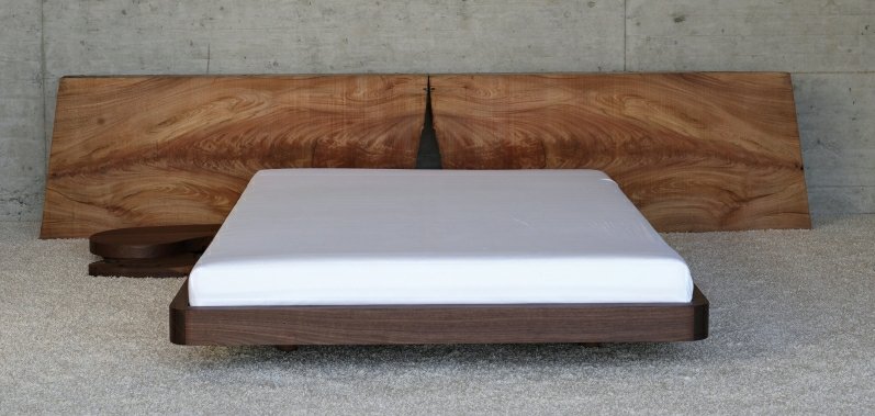 Кровать из массива дерева. Производства Германии
