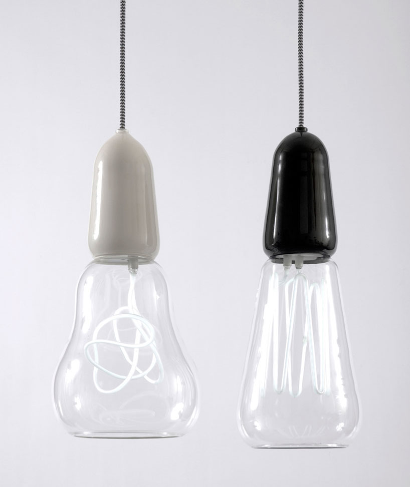 Энергосберегающие лампы в стеклянном плафоне