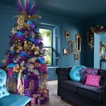 Новогодняя елка в феолетовых цветах