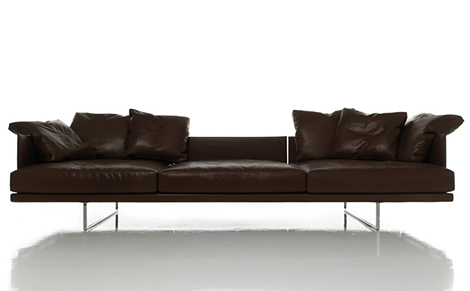 удобный кожаный диван toot cassina 2.jpg Удобный кожаный диван новый универсальный диван TOOT от Cassina