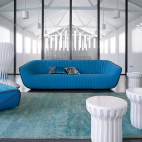 Шикарный синий диван от Roche Bobois - Nautil от Cedric Ragot