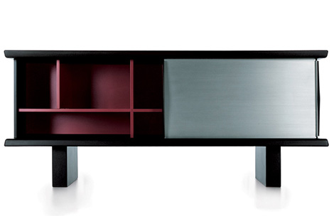 шкаф с раздвижными дверями Cassina 1.jpg Шкаф с раздвижными дверями от Cassina нового в 2010 году