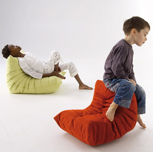 дизайнер-дети-кресла-Ligne Roset-мини-Togo-кресла-3.jpg