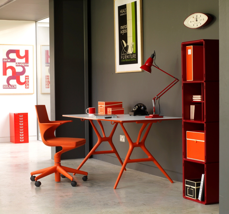 складной эстакадный стол ложкой kartell 2 Складная кофточка для столовых приборов от Kartell