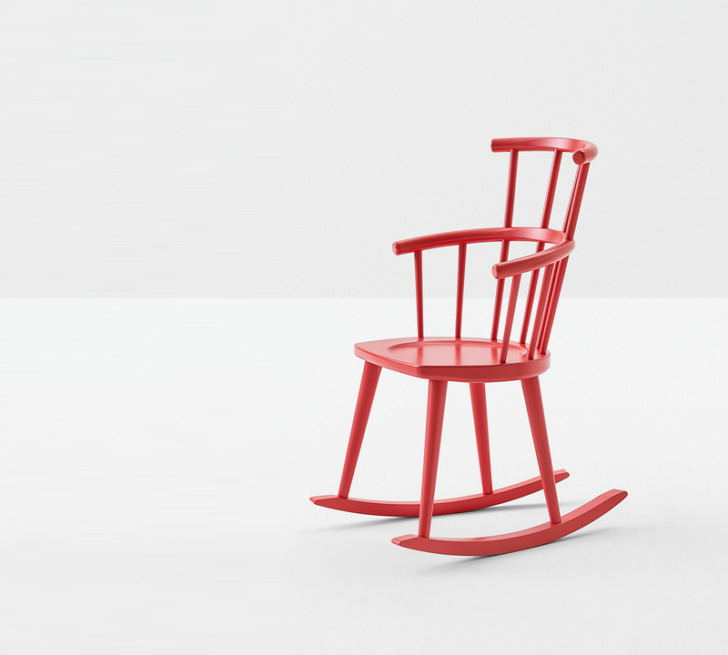 красное кресло-качалка от Billiani в лакированной древесине 1 Red Rocker Chair от Billiani в лакированной древесине