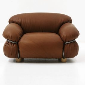 Эта компактная мебель интересна - коллекция Sesann от Tacchini